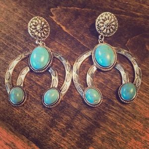 Trendy Turquoise & Silver BOHO Earrings